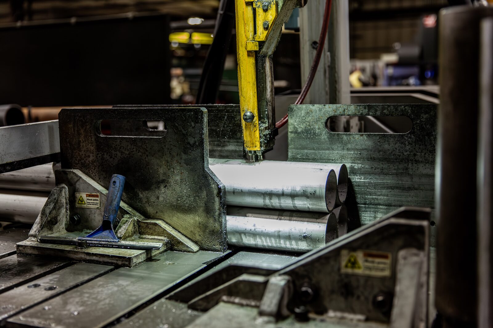 Hydmech V-18APC-60 precision saw cutting