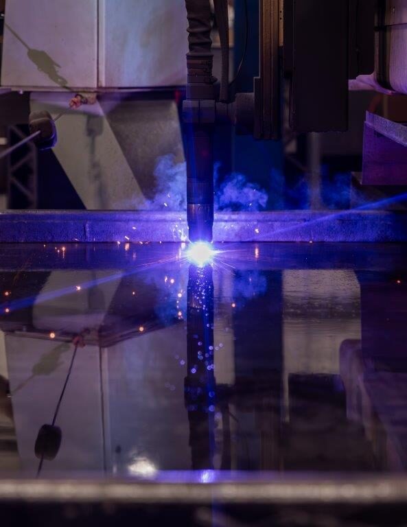 Alltra hi-definition plasma cutter